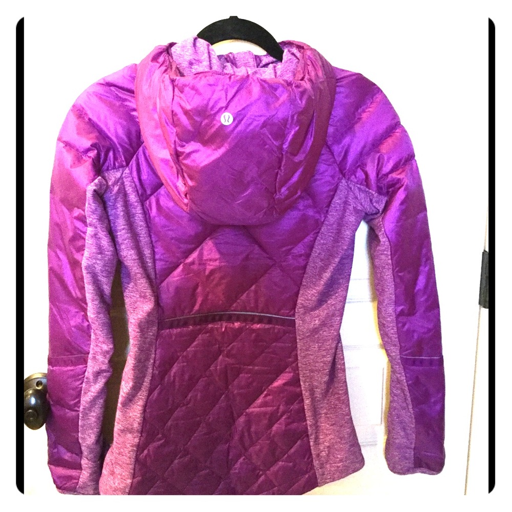 Lululemon Down for a Run Jacket size 2, Violet